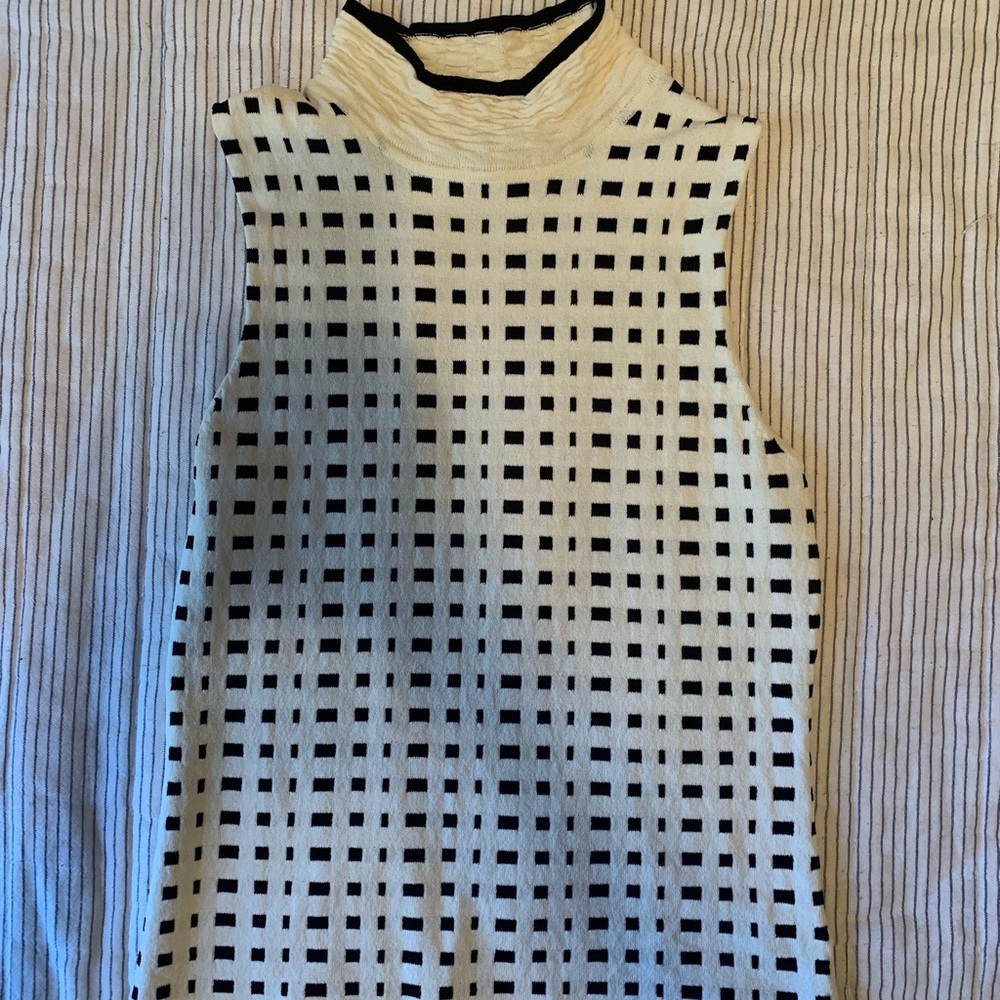 Turtle neck short sleeve